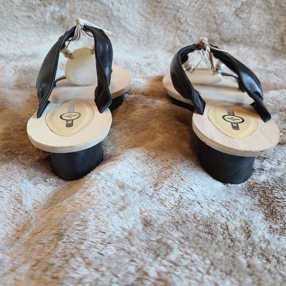 Mosquitos Sandals - Picture 4 of 6